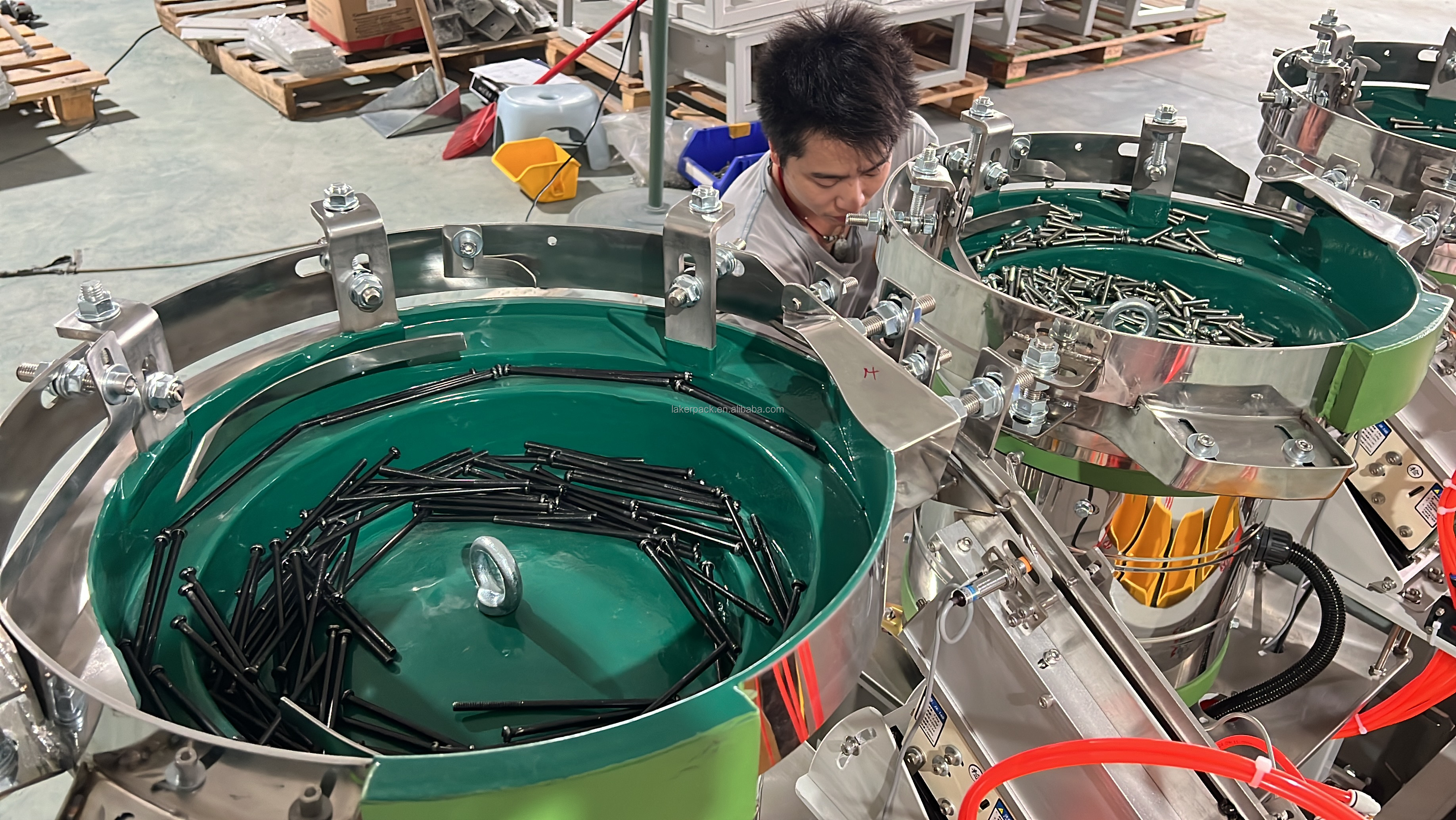 Vibrating Bowl Feed System