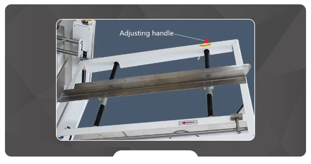 Adjusting Handle