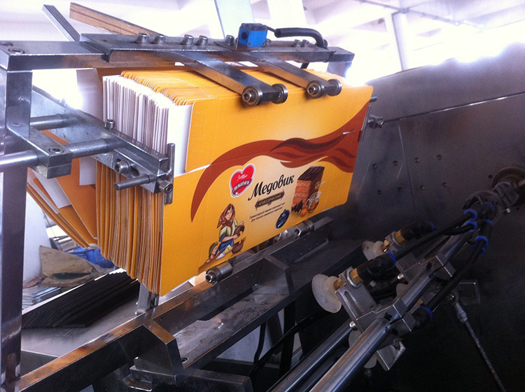 Multi-functional Cartooning Machine Tea Bags Box Packaging Snack Wrapping Machine Cigarette Box Machine
