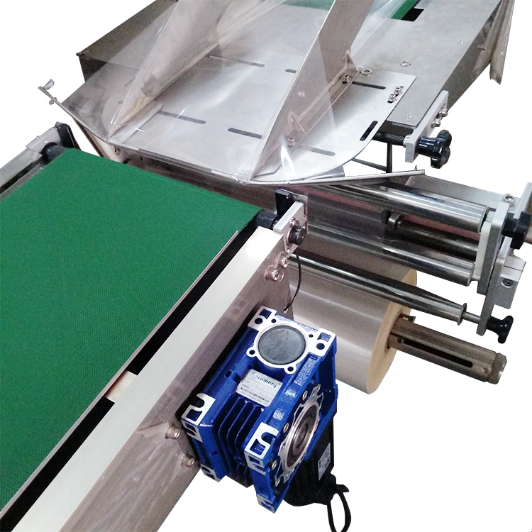Automatic Horizontal Type Cake Bread Cake Flow Packing Machine