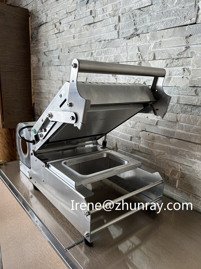 Sealing machine feature details