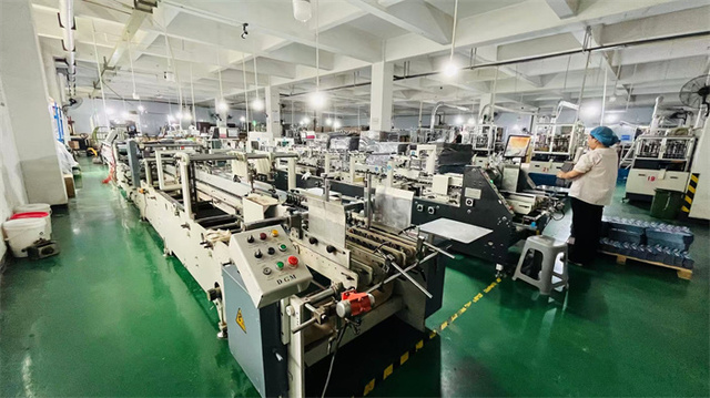 Automatic weighing and filling machine for granules and powder products