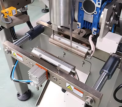 Multi-function Fast Speed Potato Chip Crisp Puffed Snack Food Nitrogen Small Vertical Fomming Filling Sealing Packing Machine