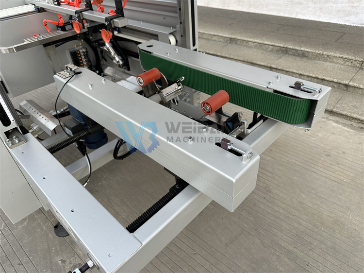 Bottom Taping Device