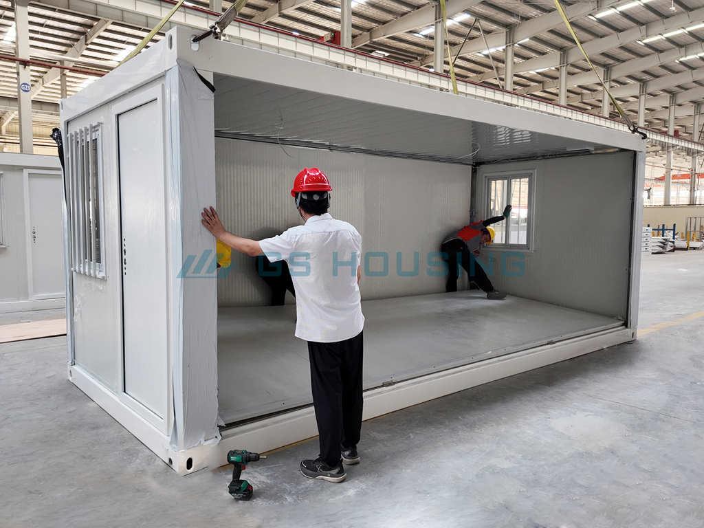 Luxury 2-4 Bedroom Two Story Container House Expandable Mobile Modular Prefab Container 20ft 40ft Shipping Folding Living House