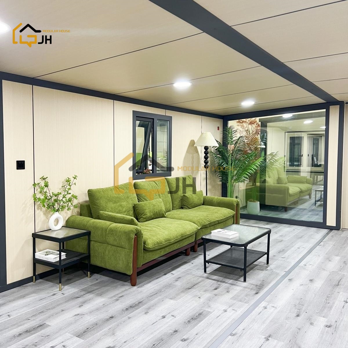 Luxury Expandable Prefab Container House for Bedroom Outdoor Workshop &amp; Office Building Use-Modern Design Portable
