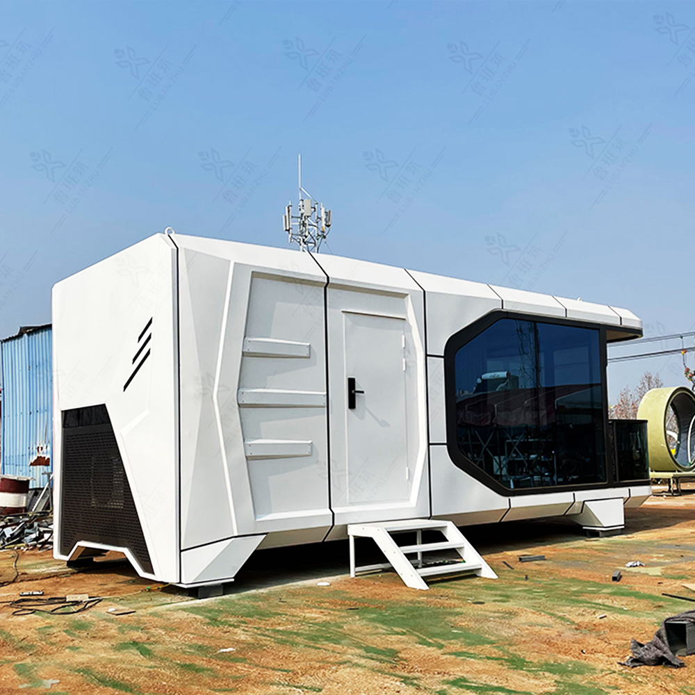 CE Luxury Modern Economical Movable Capsule Hotel Full Bath Room Tiny Container House With Furniture for Resorts