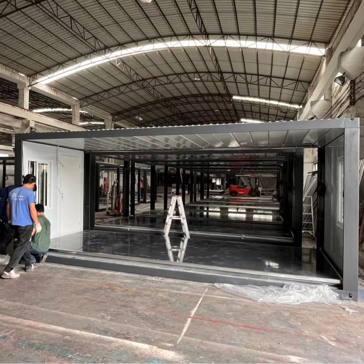 Factory Direct Detachable Container House 20ft 40ft Prefabricated Temporary Site Office Worker Accommodation Low Cost