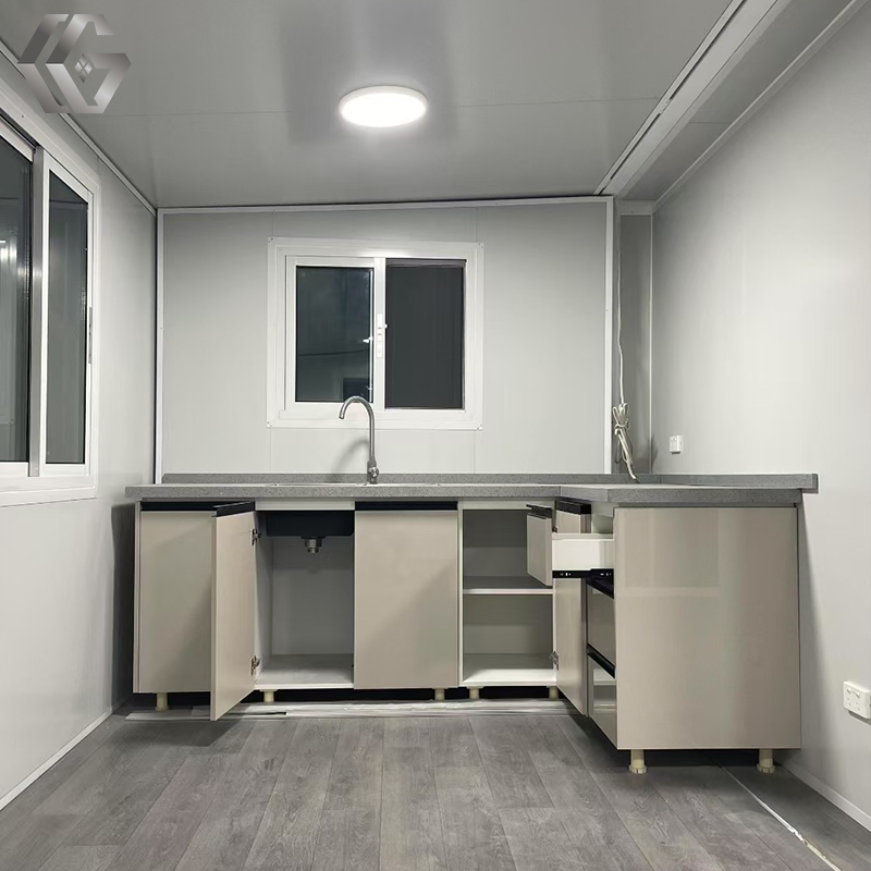 Factory Custom Size Professional Container House Luxury Prefab 20ft Container House Flat Pack House Casas Prefabricadas