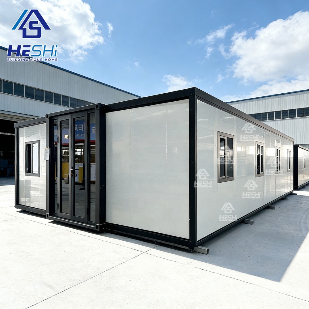 Custom Prefabricated Panel 20Ft 40Ft Expandable Container House Prefab Bungalow Home 2 4 5 Bedroom Casas Prefabricadas