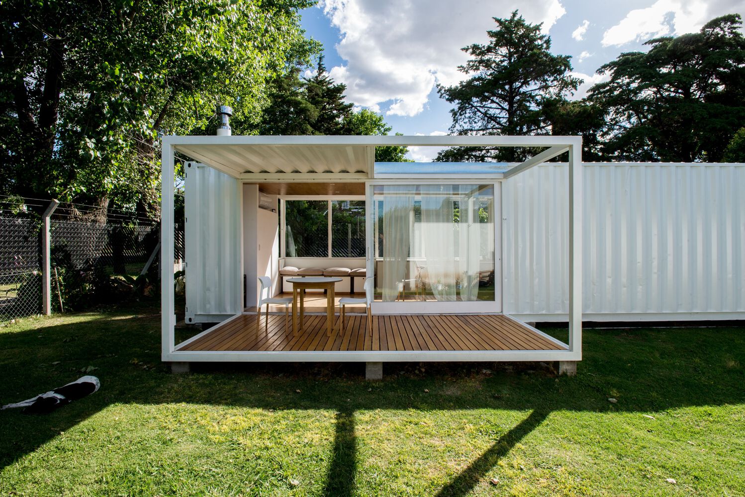 Luxury Modern 20ft/40ft Prefabricated Container House Flat Pack Wooden Tiny Home Excellent Bathroom Steel Structure Building