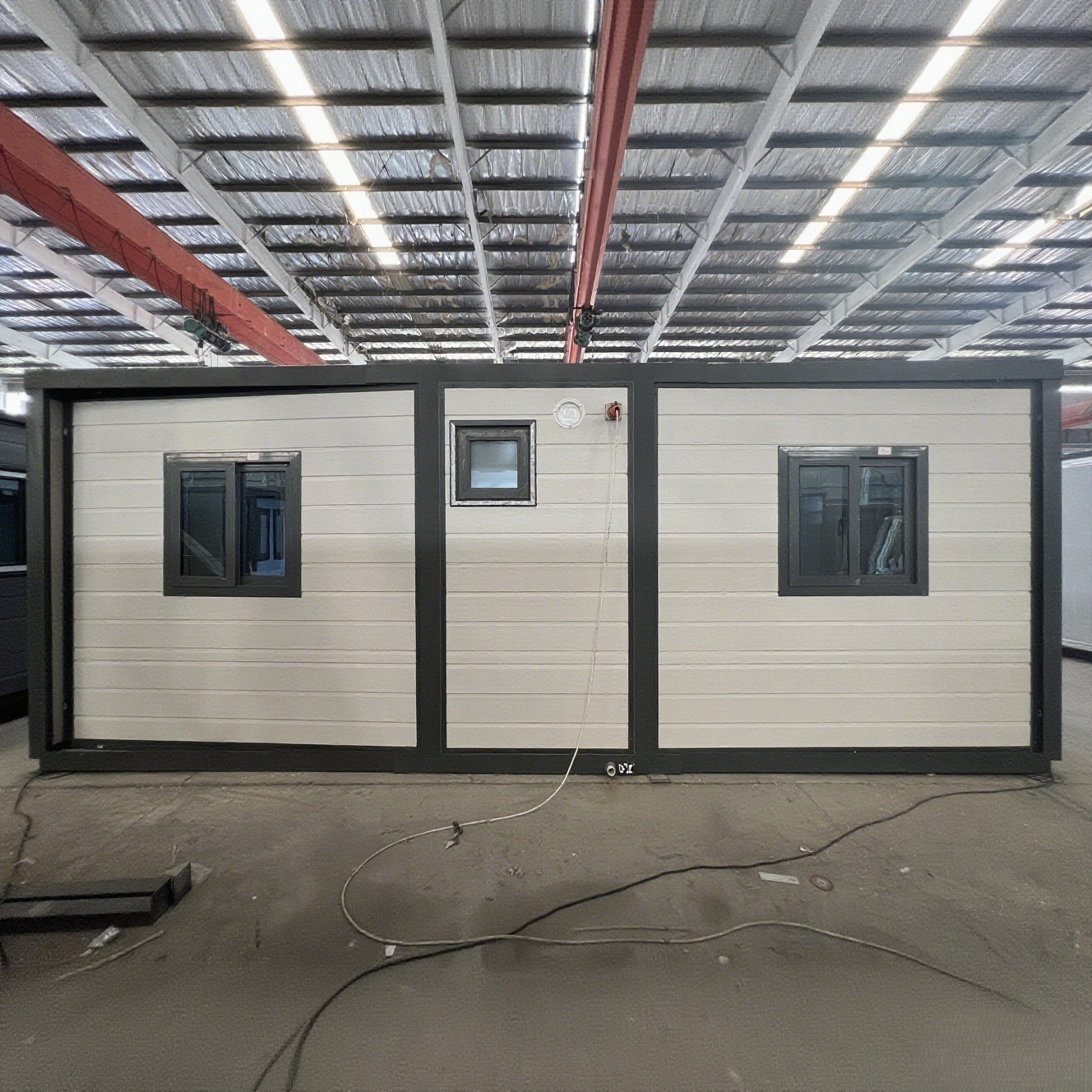 Durable Expandable Container House Prefabricated Building Customizable for Construction Workers Dormitory