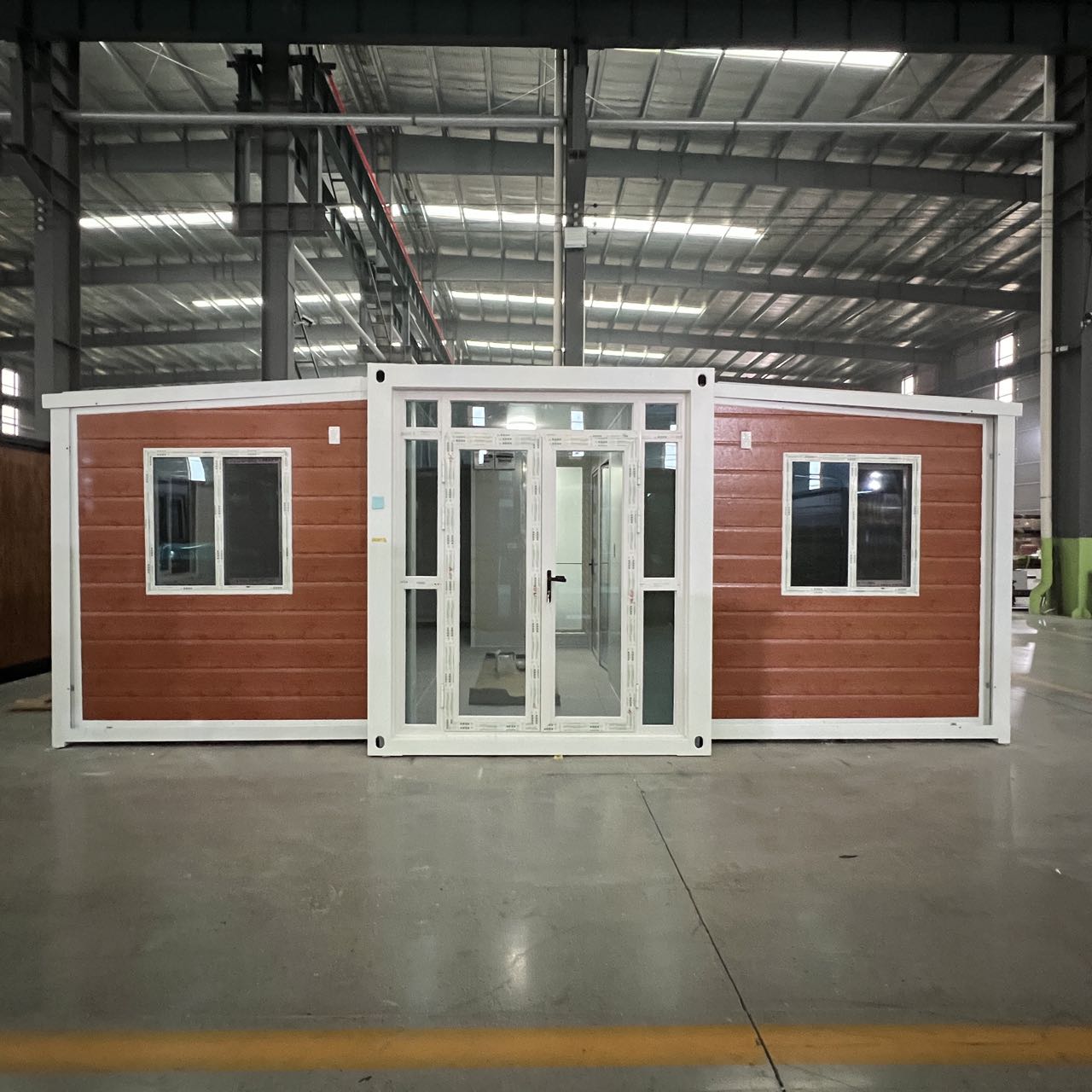 20FT Premade Container House with Sandwich Panel Roof Modern Design Expandable for Office Building &amp; Apartment