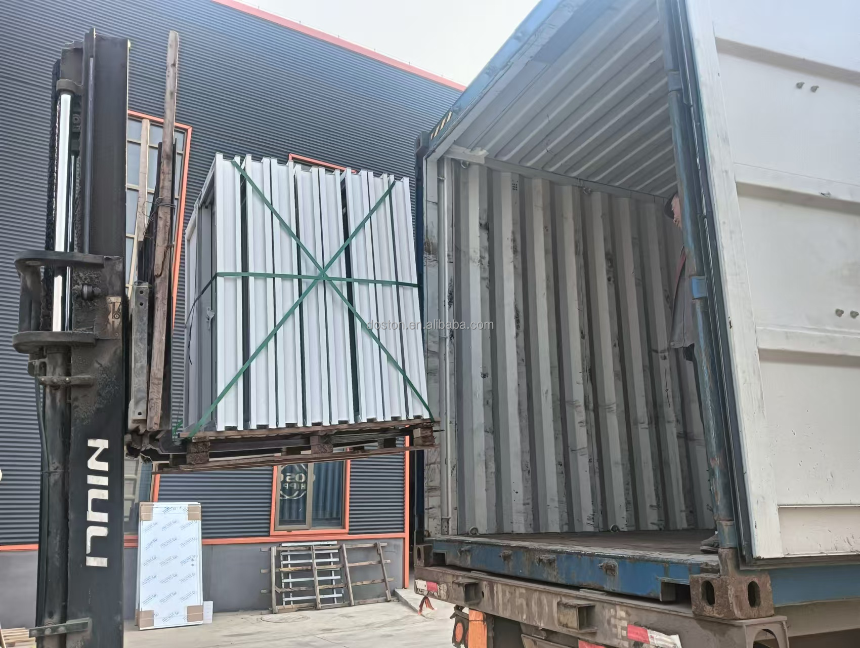 Shipping Load 2