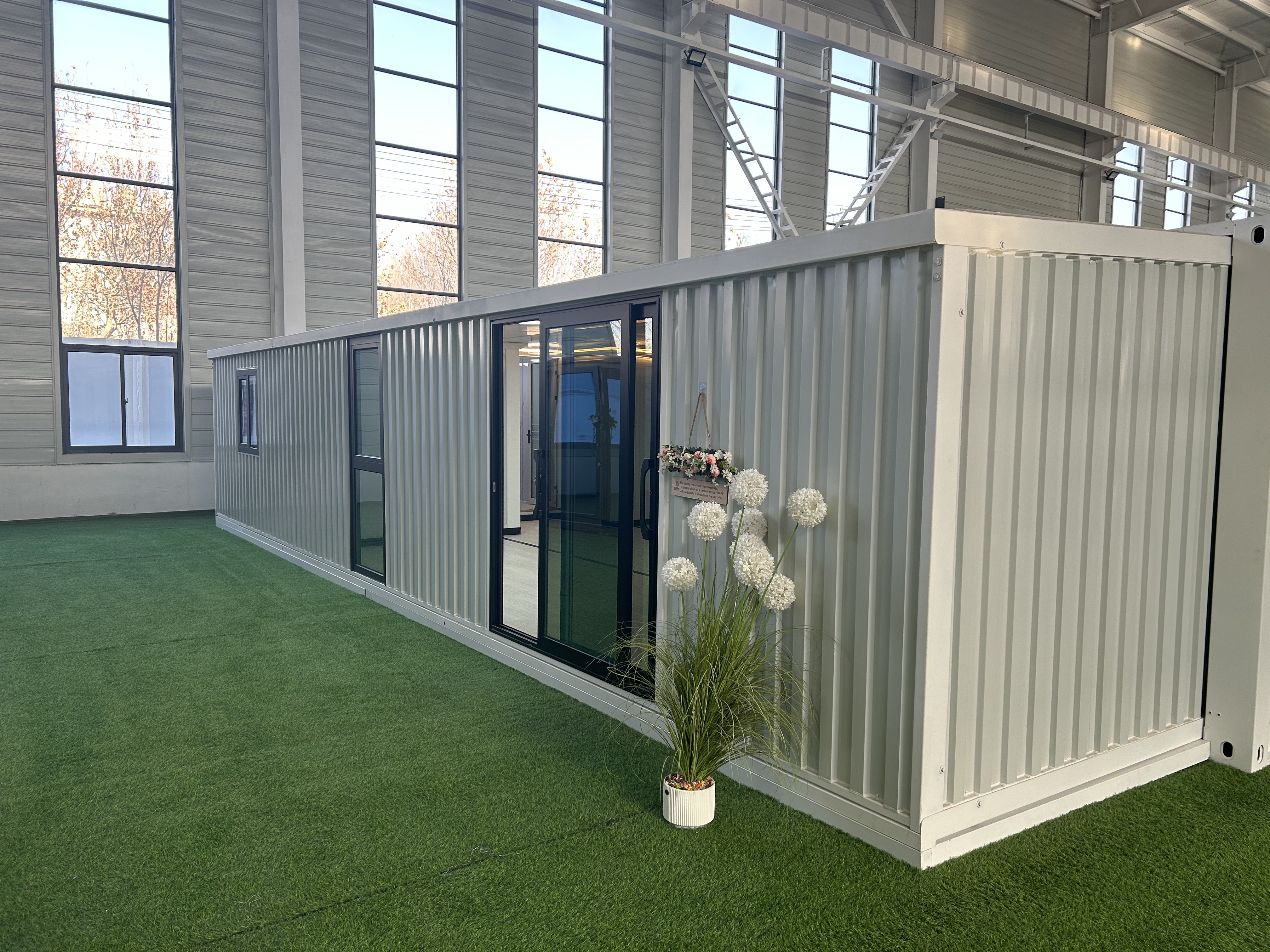Light Steel Folding Expandable 20ft Portable Breathable Modern Prefab Container House Kitchen Office Worker Camp Accommodation 1