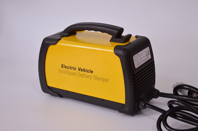 Smart Function Fast Battery Charger for Boats Golf Carts