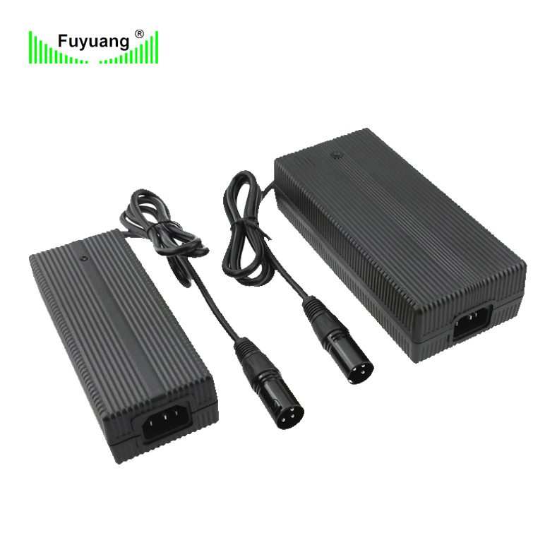 14.6V LiFePO4 Battery Charger 12.8V 4s Car Battery Charger