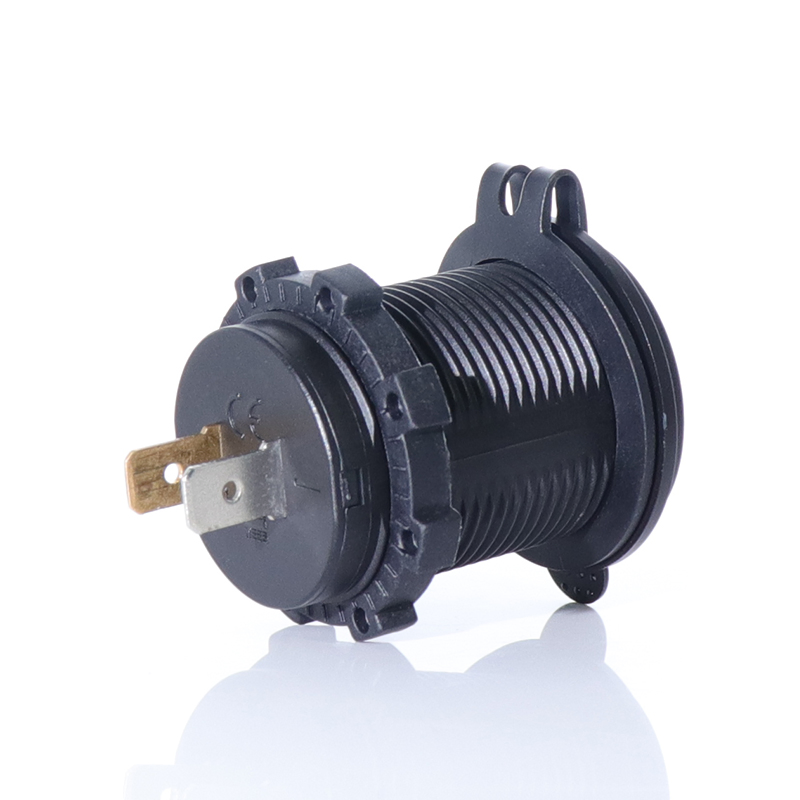 IP66 Waterproof Power Outlet for 12V/24V Car Boats and Marine Motorcycle Truck SUV UTV Dual 5V/4.2A USB Car Charger Ds2013h