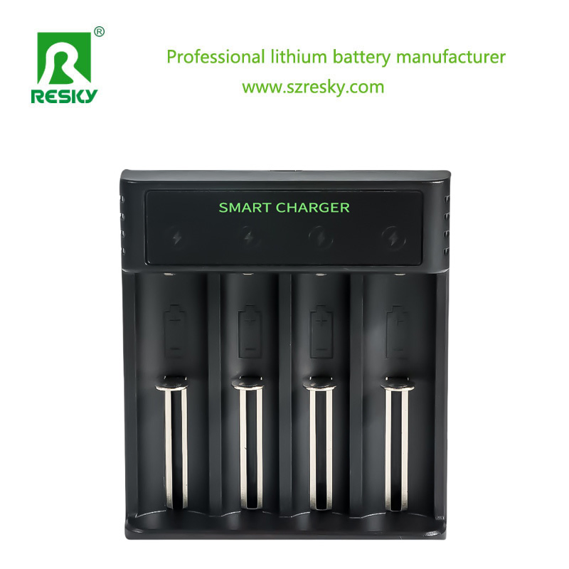 18650 Lithium Li-ion Battery &amp; Ni-MH Ni-CD Rechargeable Battery Cell 4.2V 2A 4 Slots Fast Digital Smart Charger for 26650 21700 3.7V/4.2V Flashlight Batteries