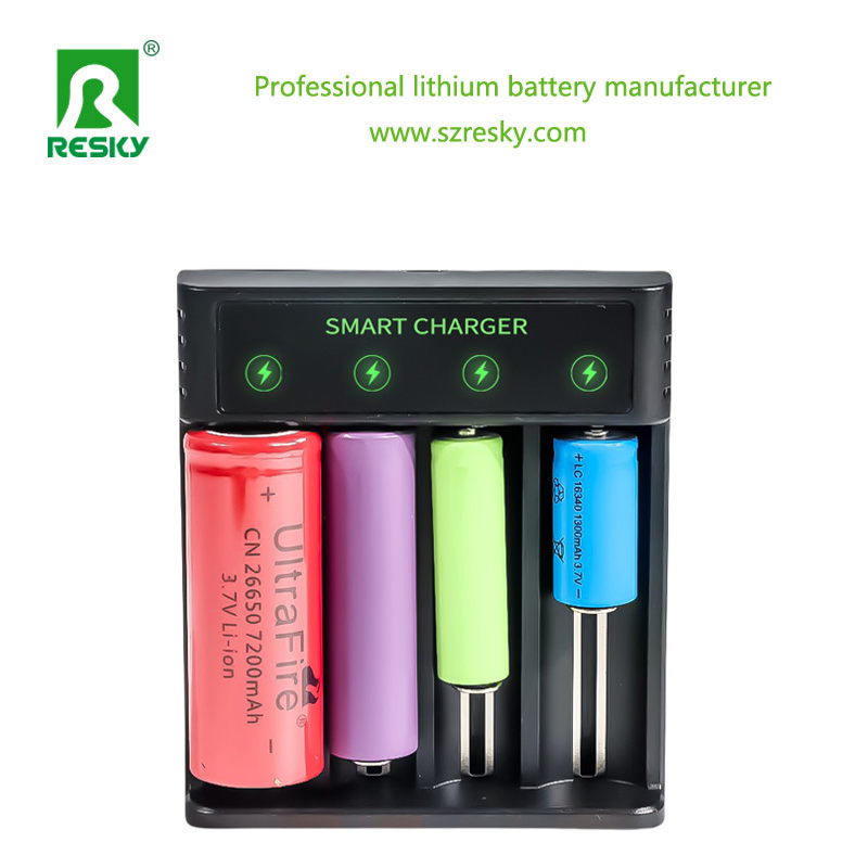 18650 Lithium Li-ion Battery &amp; Ni-MH Ni-CD Rechargeable Battery Cell 4.2V 2A 4 Slots Fast Digital Smart Charger for 26650 21700 3.7V/4.2V Flashlight Batteries