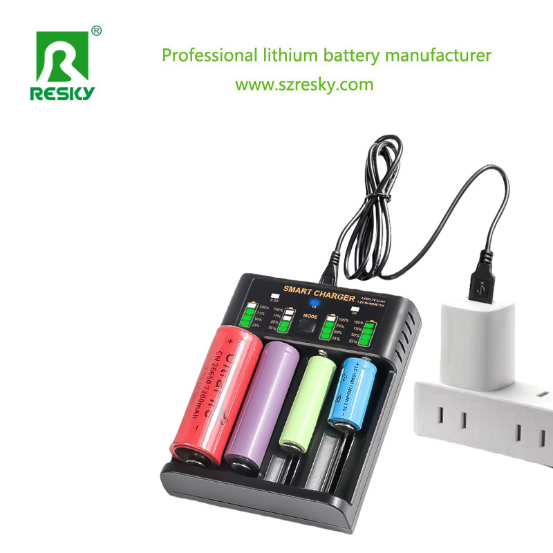 18650 Lithium Li-ion Battery &amp; Ni-MH Ni-CD Rechargeable Battery Cell 4.2V 2A 4 Slots Fast Digital Smart Charger for 26650 21700 3.7V/4.2V Flashlight Batteries