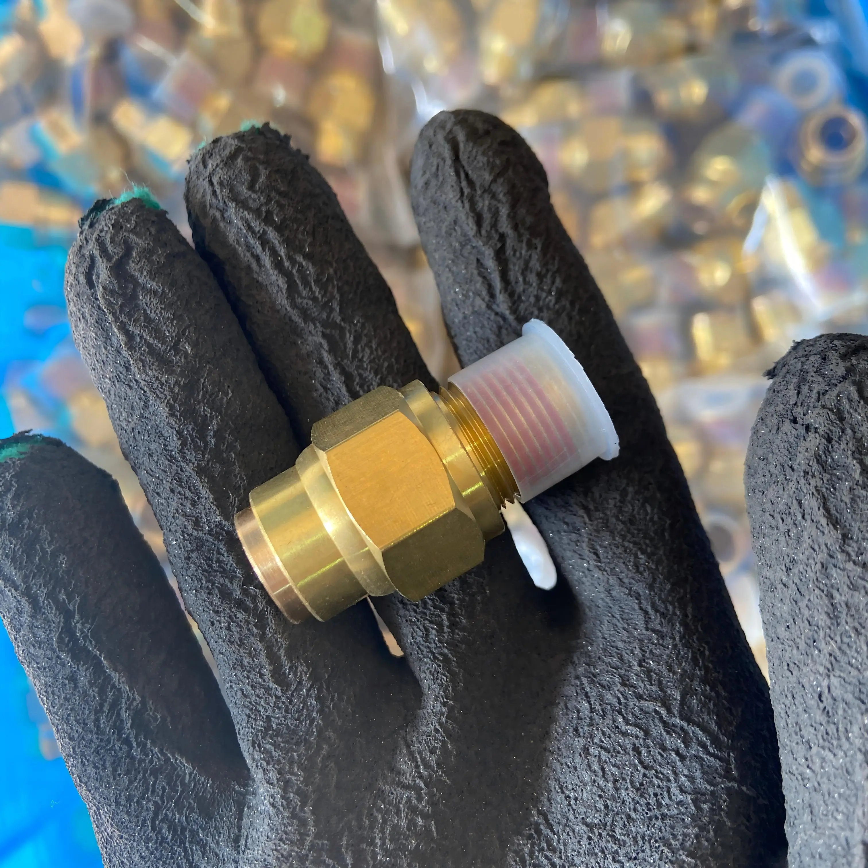 China Brass DOT Air Brake Line Fittings 1/4" 3/8" 1/2" Push to Connect Fittings Supplier, Factory