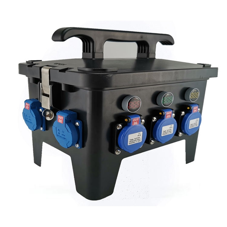 Wholesale IP67 Level Plastic Waterproof Distribution Box Plastic Indoor Outdoor Electrical Box with Industrial Plug Socket