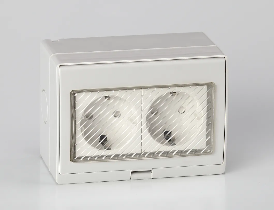 IP55 Tomada de parede à prova d'água com interruptor Schuko europeu 16A