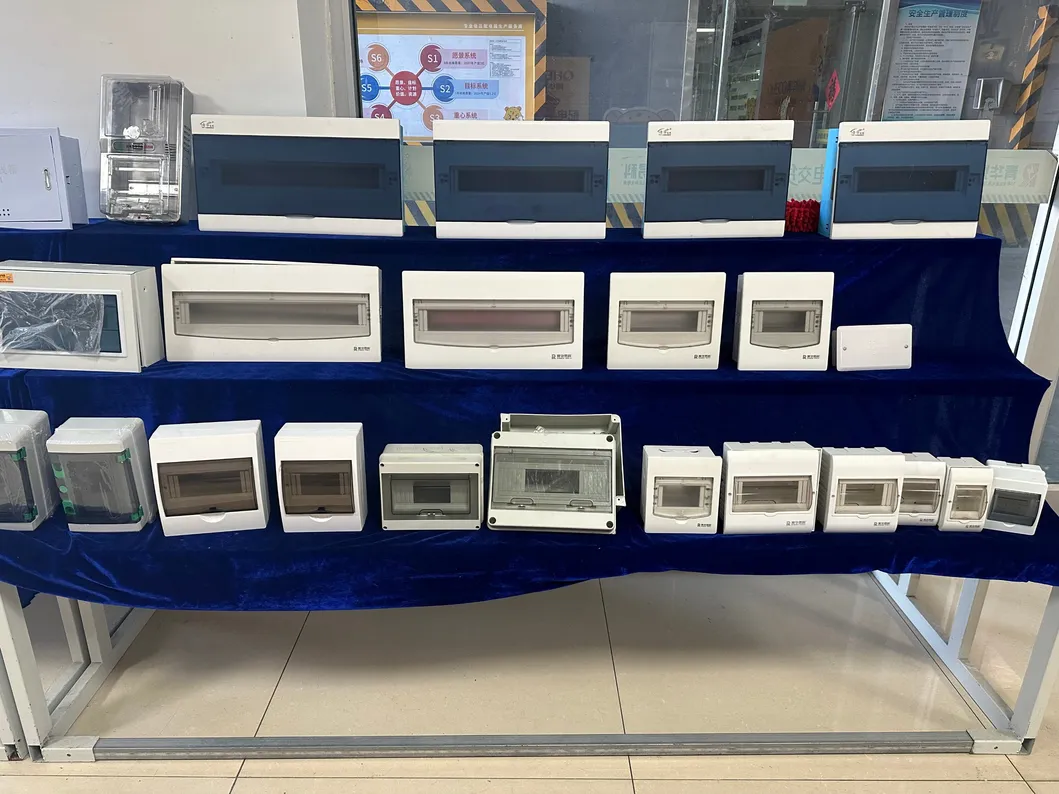 Maquinários avançados na linha de produção OEM/ODM