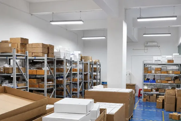 PEV-1/4-WD-LED-230 Tomada de Plugue Angulada para Automação Industrial 164275, Parte do Sistema de Ar Comprimido para FESTO