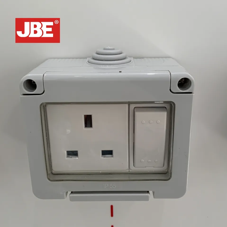 Soquete de Parede à Prova de Tempo Hailar Montado na Superfície 1 com Interruptor de Gangue de Pólo Único, IP55, Cinza