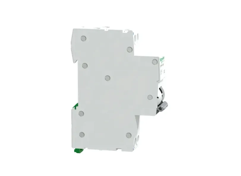 Parte elétrica de grau industrial com disjuntor diferencial residual RCBO da Schneider