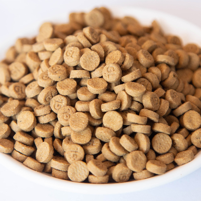 OEM Grain-Free Cat Food, Salmon Nutritious Dry Food for Healthy Digestion, Full Product Range