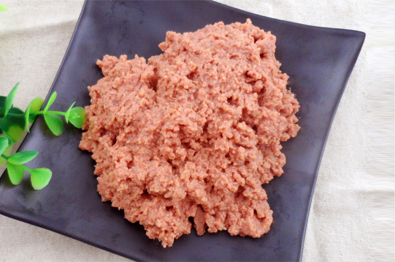 Pet Food Product Showcase 4