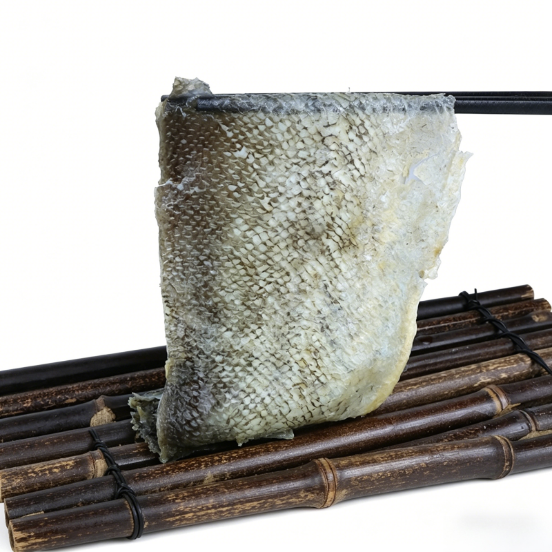Wholesale Bulk Grain Free Natural Omega 3 High Protein Whole Piece Dehydrated Cod Fish Skin Dog Food Pet Food Dog Treats