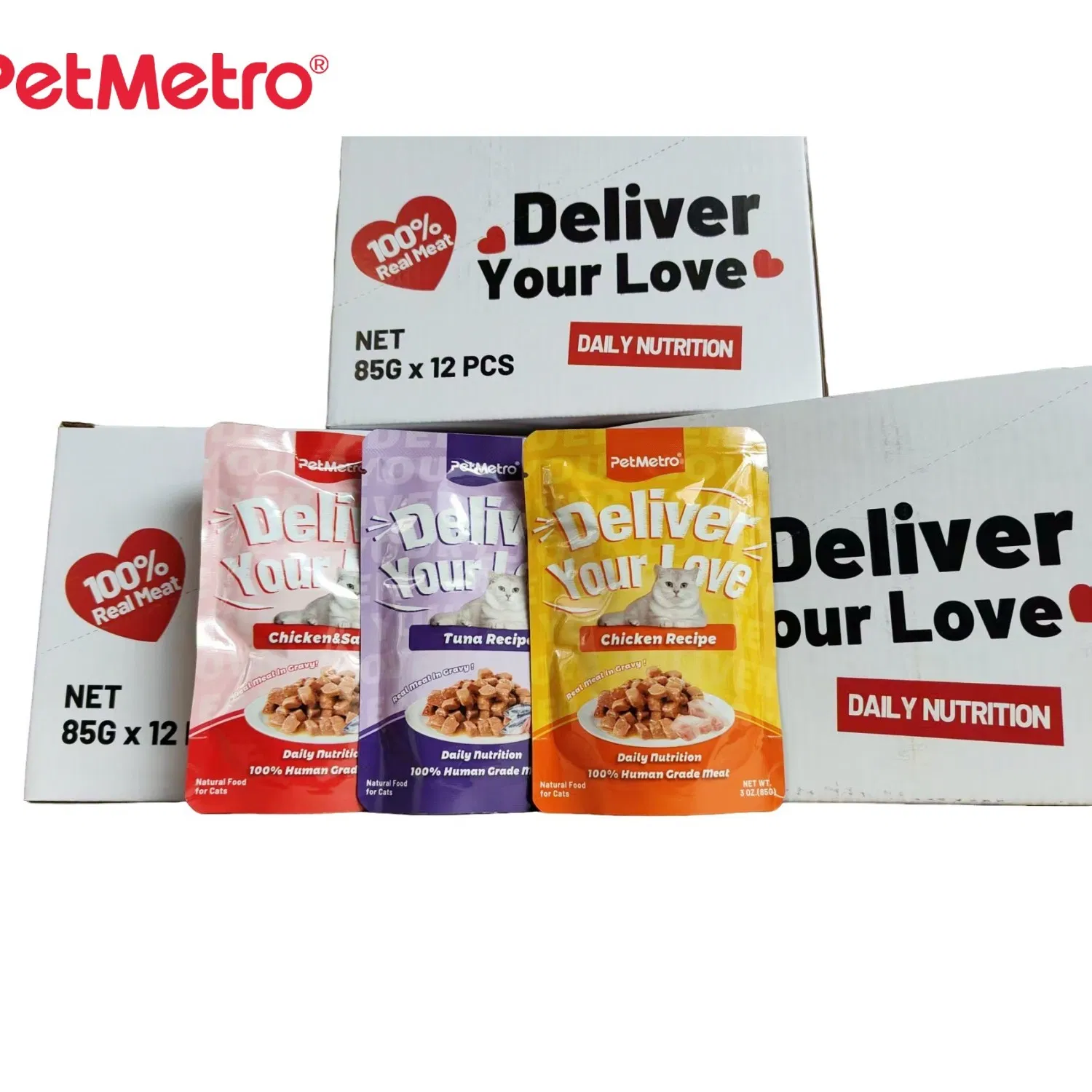 Balanced Wet Cat Diet with Soft Meat Chunks and Savory Natural Gravy Chunk Gravy Pouch