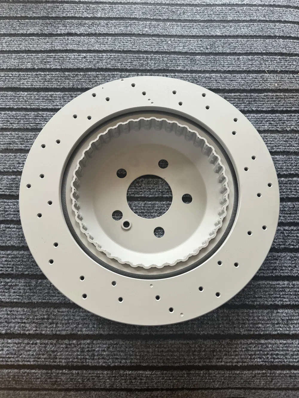 Wholesaler Distributor B2b Auto Drilled Andslotted Brake Disc Rotor for 65 Mustang 2003 Audi A4 B6 VW Golf 5 R32 Renault Dacia Logan