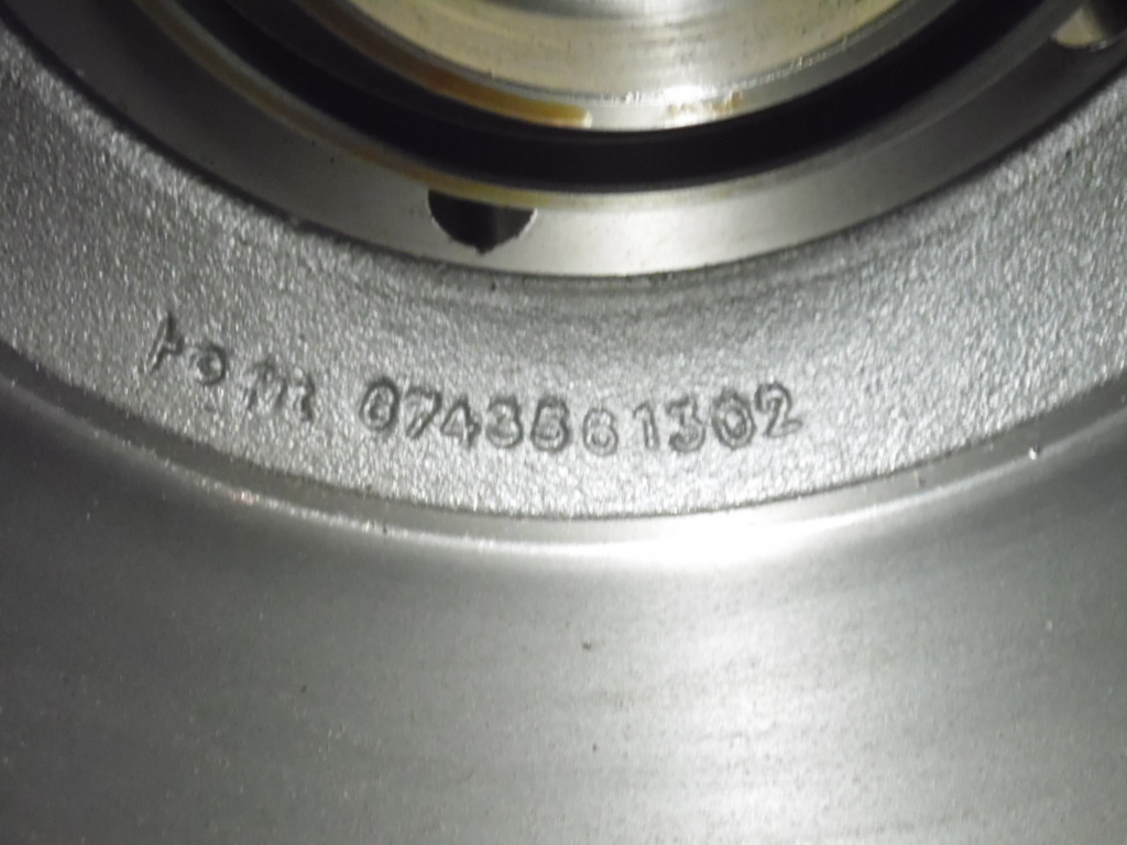 semi heavy duty truck front brake drum 6743561302 01647700A 6743560702 Diameter 308 mm for MERCEDES-BENZ LK/LN2