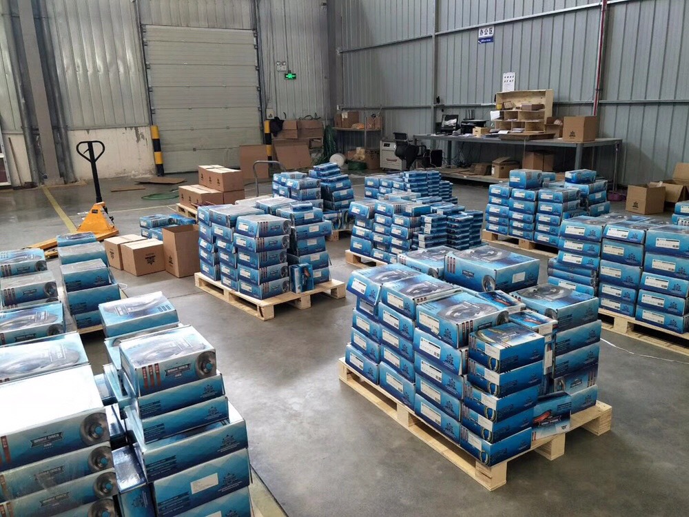 Auto Parts Front Brake Discs Rotors with Coating Geomet for Geely