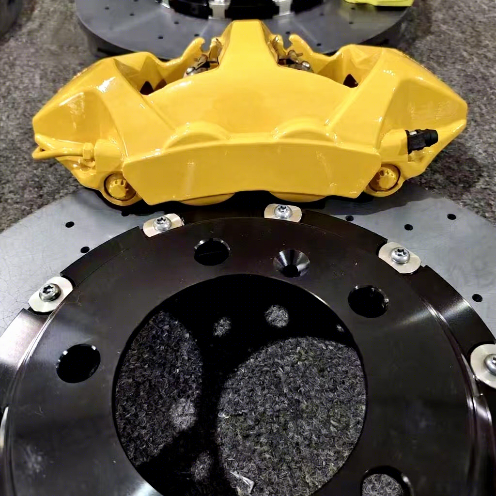 Car Upgrade Brake Calipers Kit Carbon Ceramic Disc Rotor for PORSCHE/Audi/BENTLEY/Ferrari/Maserati/Mercedes-Benz/bmw/Mclaren