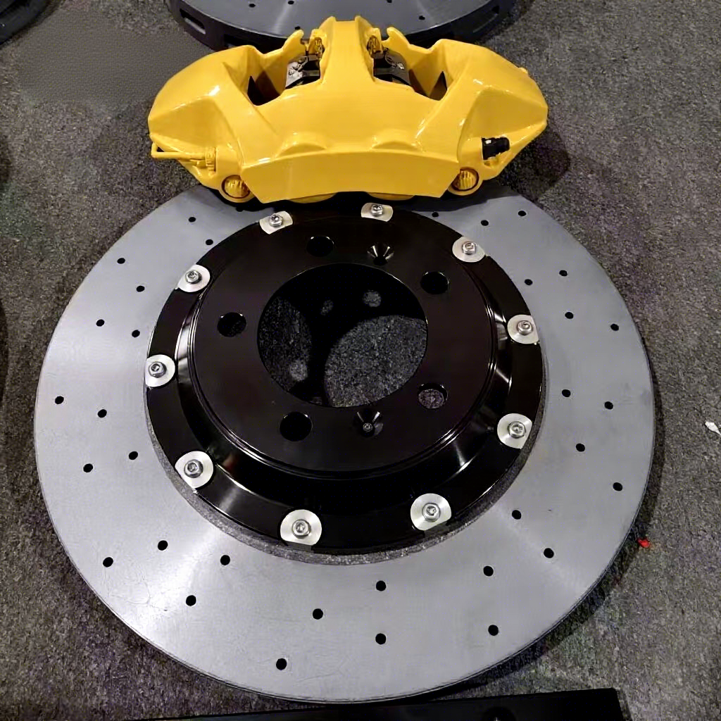 Car Upgrade Brake Calipers Kit Carbon Ceramic Disc Rotor for PORSCHE/Audi/BENTLEY/Ferrari/Maserati/Mercedes-Benz/bmw/Mclaren