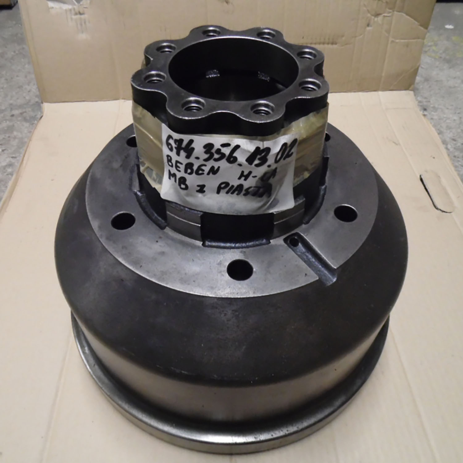 semi heavy duty truck front brake drum 6743561302 01647700A 6743560702 Diameter 308 mm for MERCEDES-BENZ LK/LN2