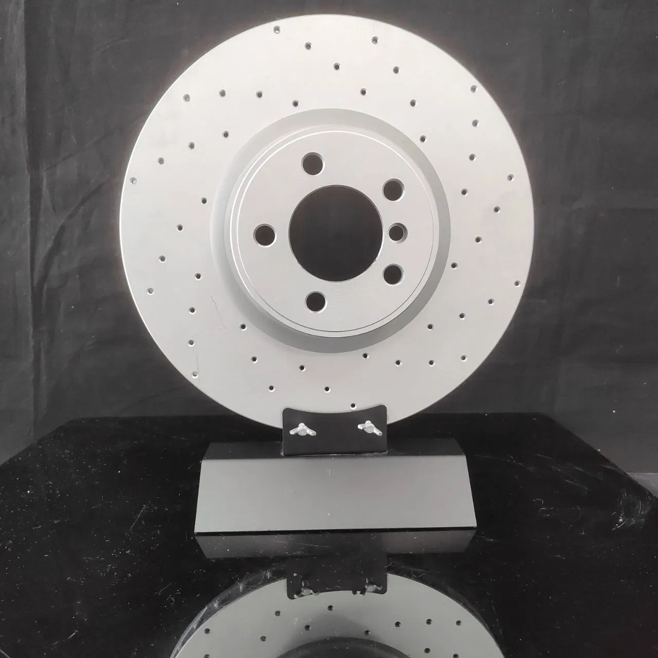 Frontech Break System Drilled and Slotted Front Brake Rotors for Ford Mustang