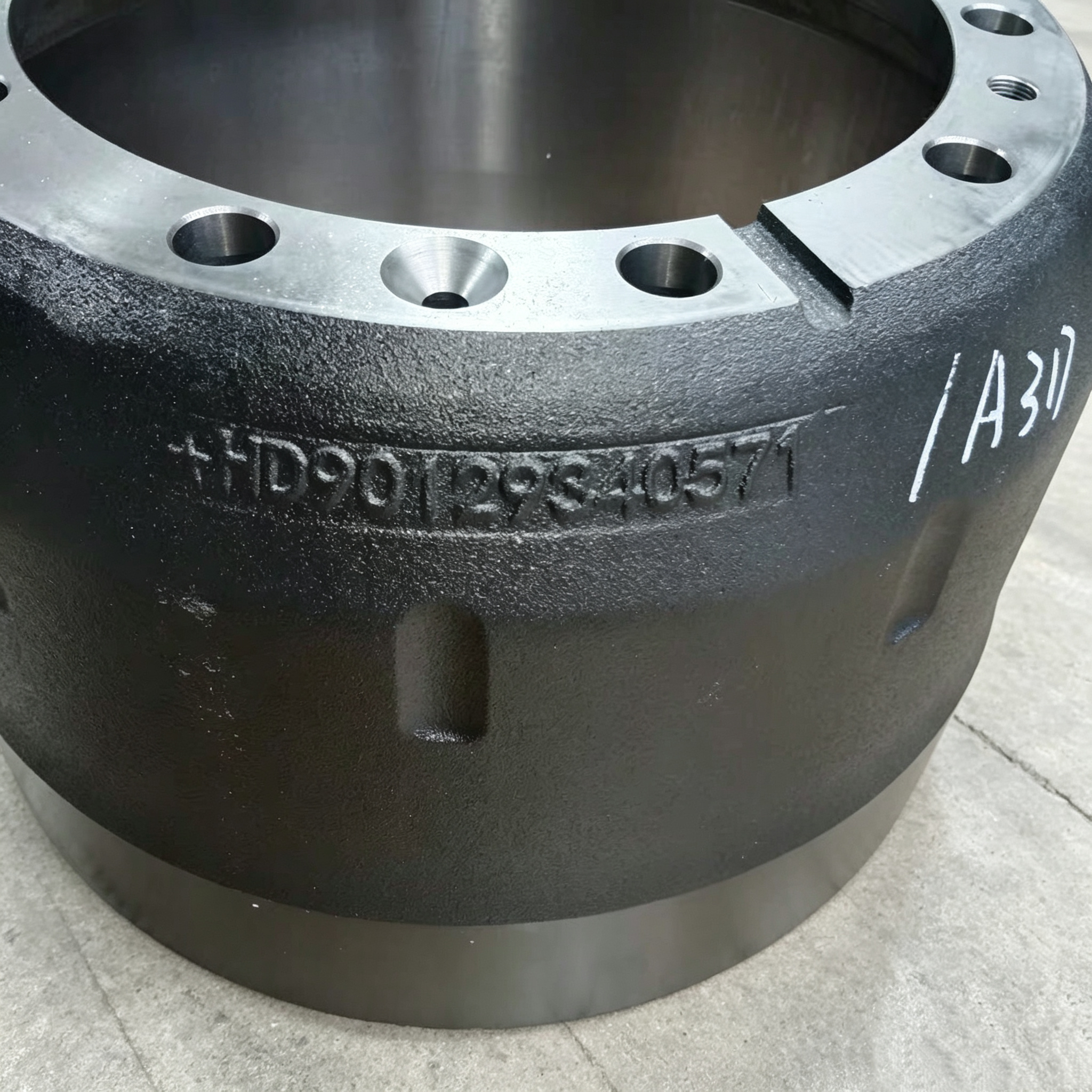 HD90129340571 High Quality Rear Brake Drum for SHACMAN X3000 SINOTRUK HOWO Heavy Duty Truck Brake Parts