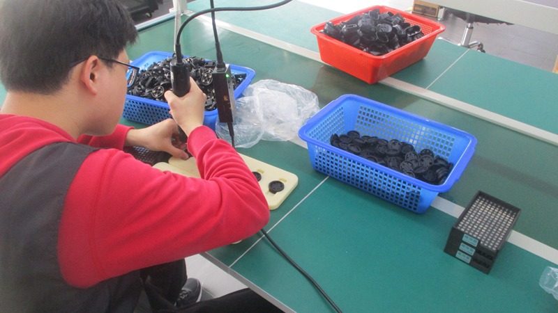 Mounting Screw