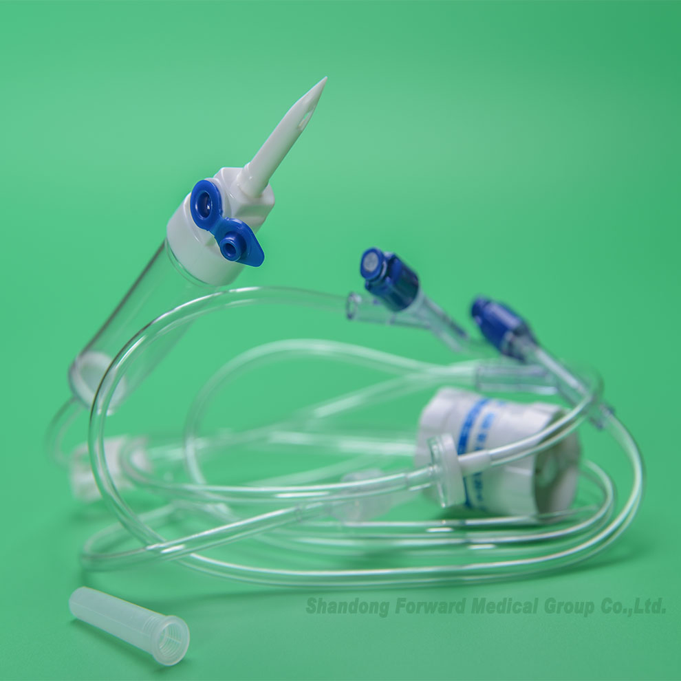 Conjunto de infusión IV con regulador de flujo de precisión con micro regulador