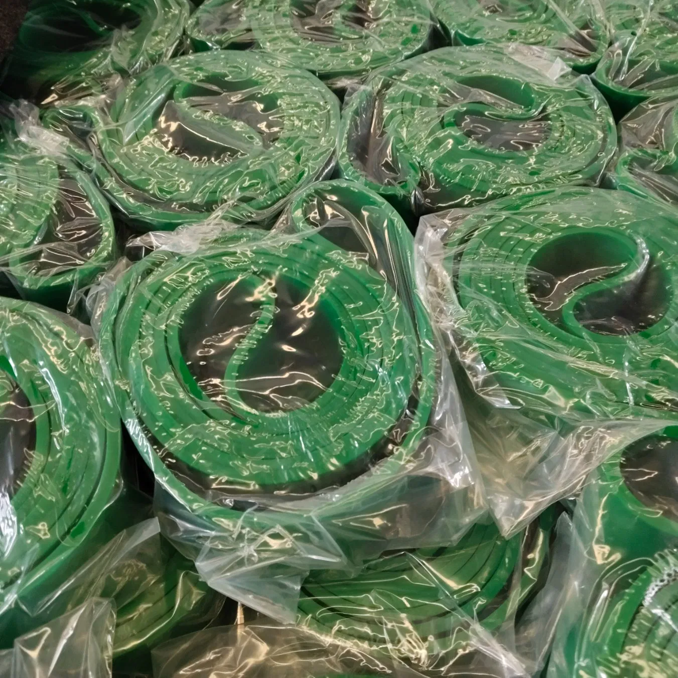 Gránulos elásticos de TPE TPV de baja compresión