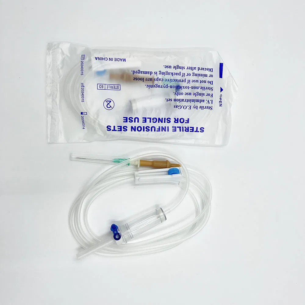 Buen set de infusión de alta precisión y buena seguridad con regulador micro, aguja mariposa deslizante, vena escalpiana, soluset
