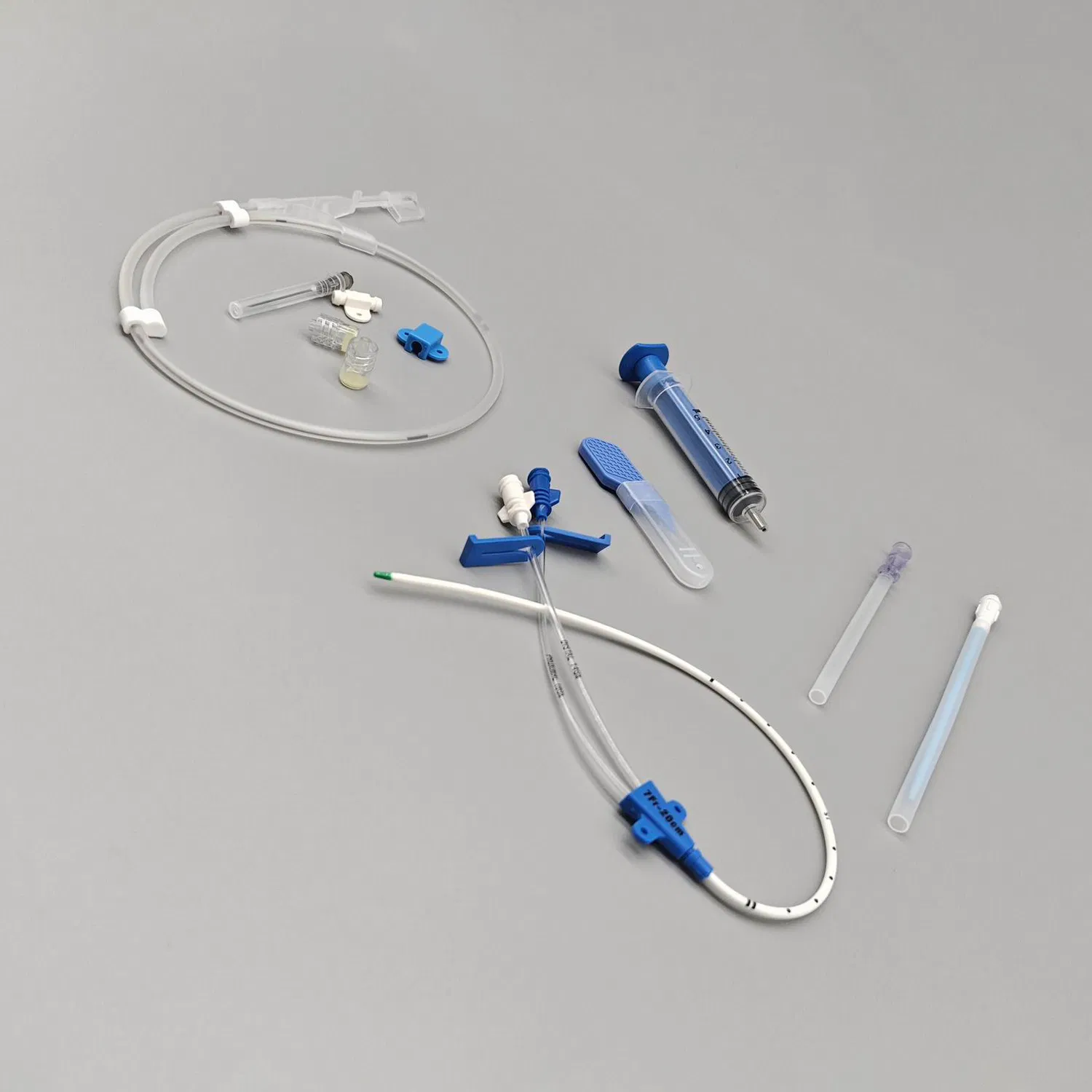Kit de catéter de cuatro lúmenes para uso médico para terapia a corto plazo