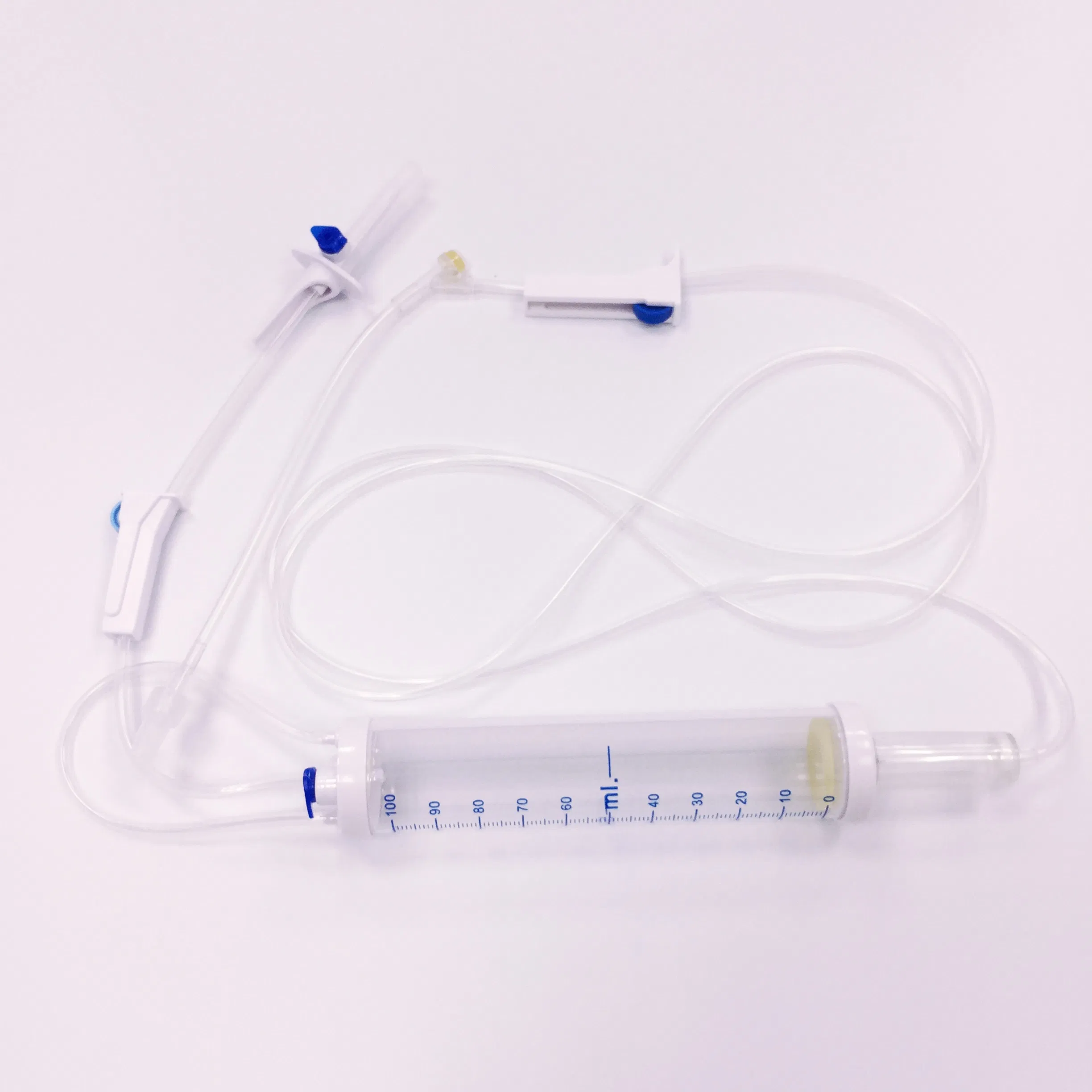 Conjunto de Infusión IV Pediátrico Quirúrgico con Bureta 100ml